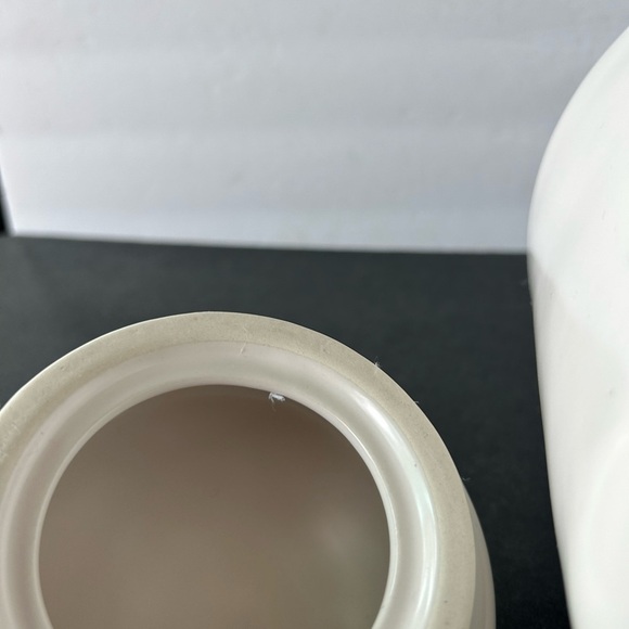 Rae Dunn Jelly Bean/Cookie Chubby Canister - Picture 4 of 6